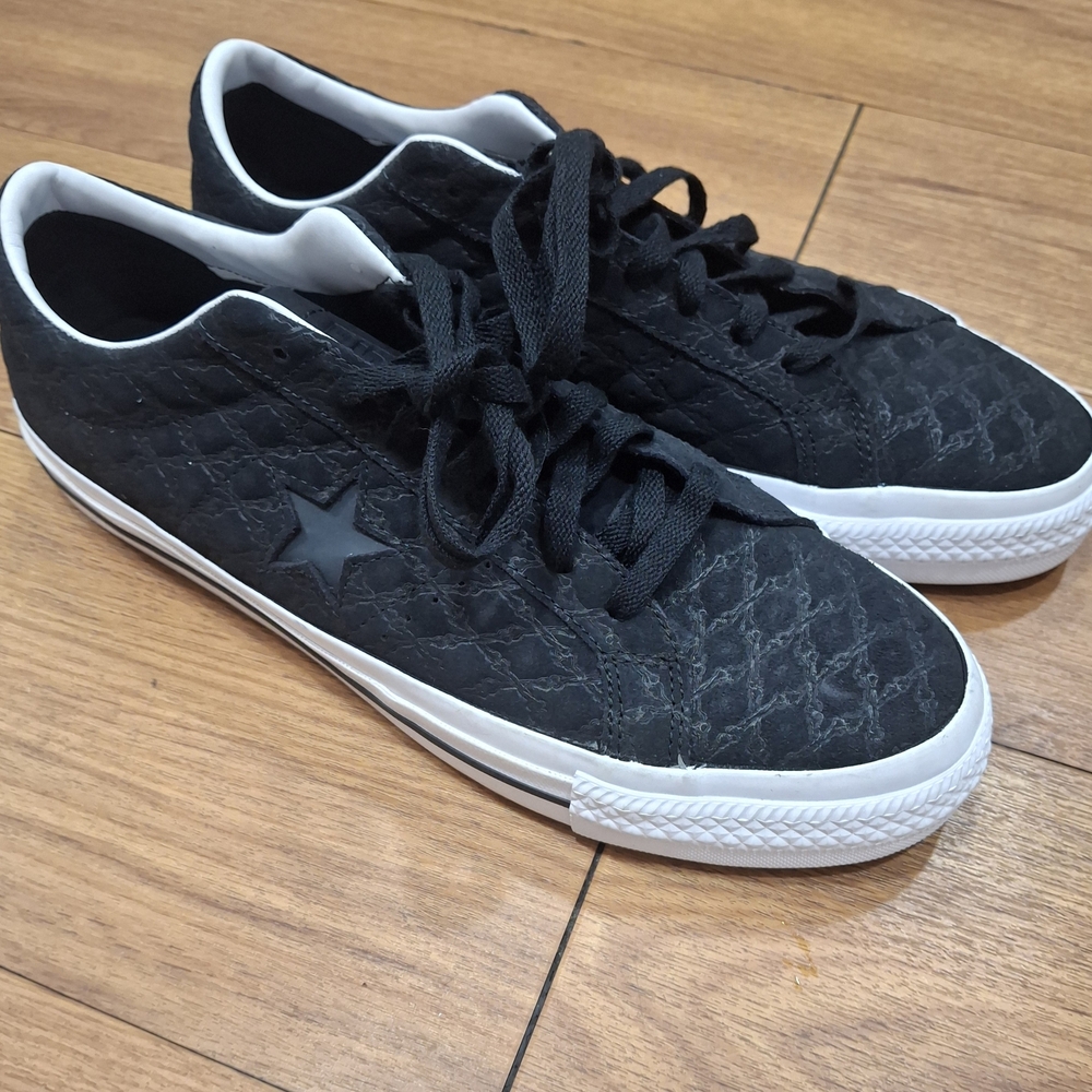 Converse Black Quilted Star Men's Shoes - Picture 2 of 8